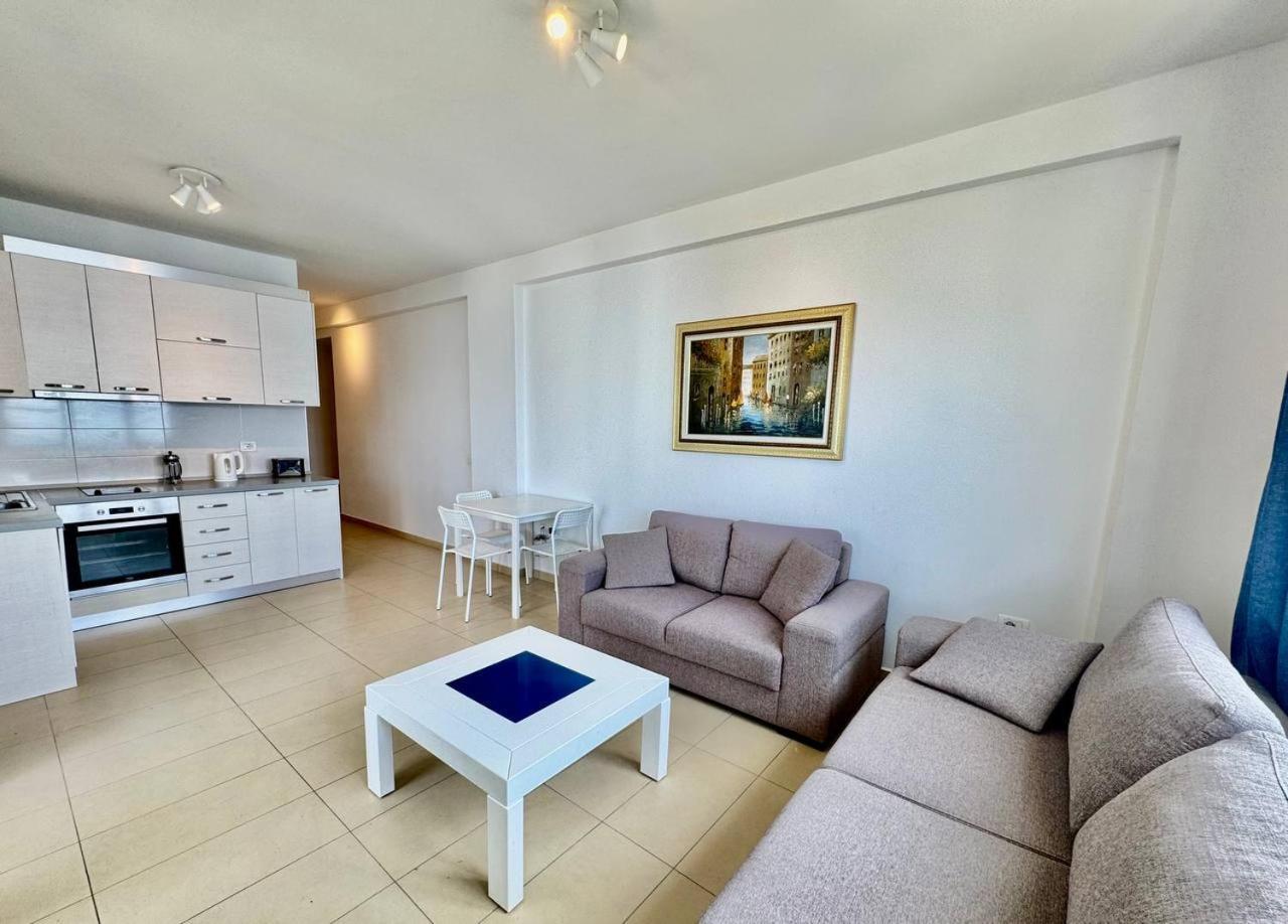 White Sea View Residence Σαράντα Εξωτερικό φωτογραφία